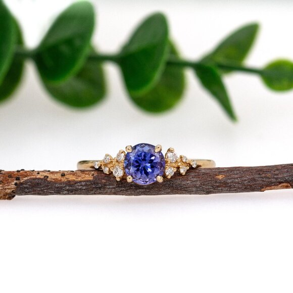 Tanzanite Ring in Solid 14K Gold with Natural Diamond Accents - Picture 4 of 8